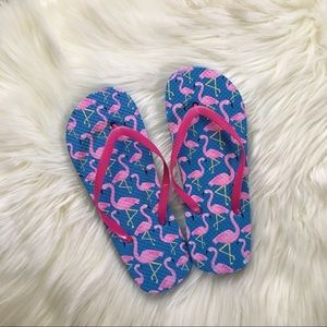 🌴NWT flamingo print flip flops